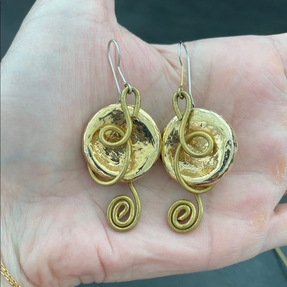 Gold Spiral Pendant Necklace and Earring Set - Picture 11 of 11